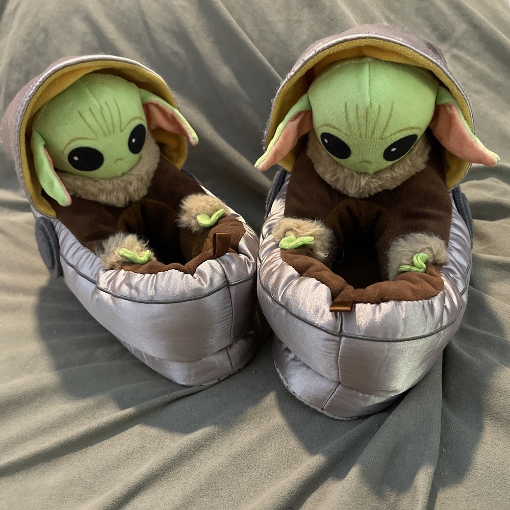 Kids House shoe Size12-13 Baby Yoda‎ Grogu Hover Pod Slippers Gap Star Wars